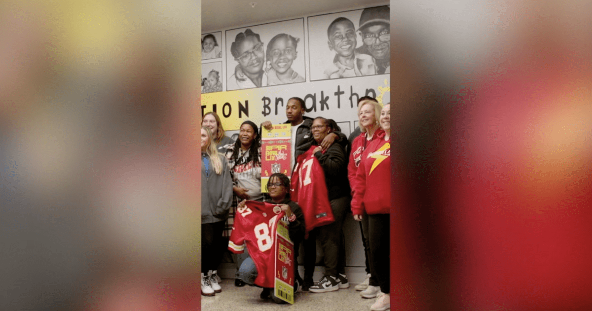 Chiefs' Kelce Surprises Hogan Prep Senior with a Thrilling Gift: Super Bowl Tickets Await!