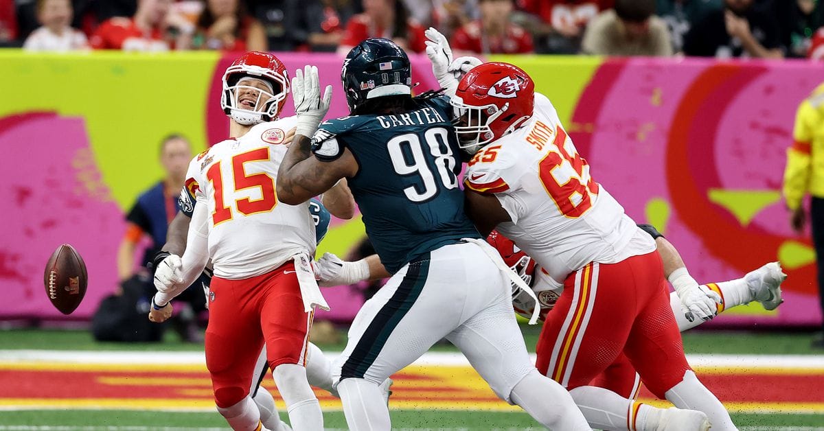 How the Chiefs Ignited Their Own Downfall Against the Eagles in a Super Bowl Showdown