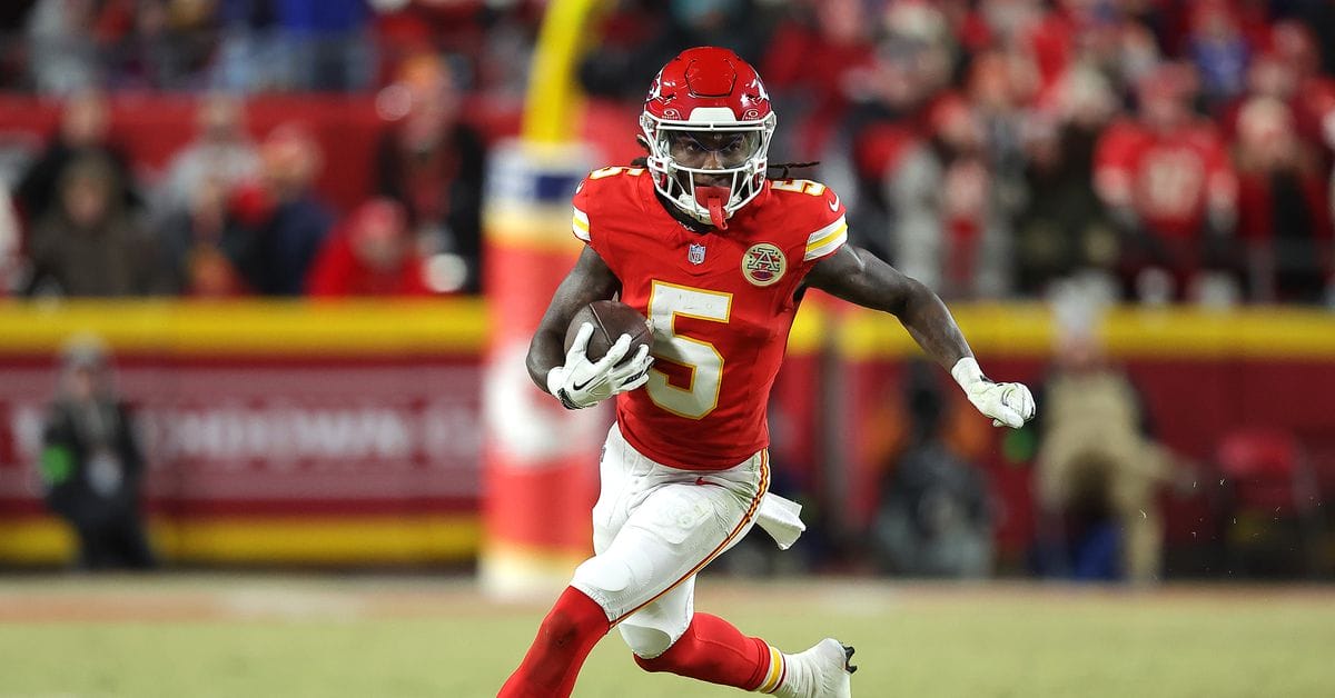 Chiefs Make Shocking Move: Hollywood Brown Returns on a One-Year Deal!