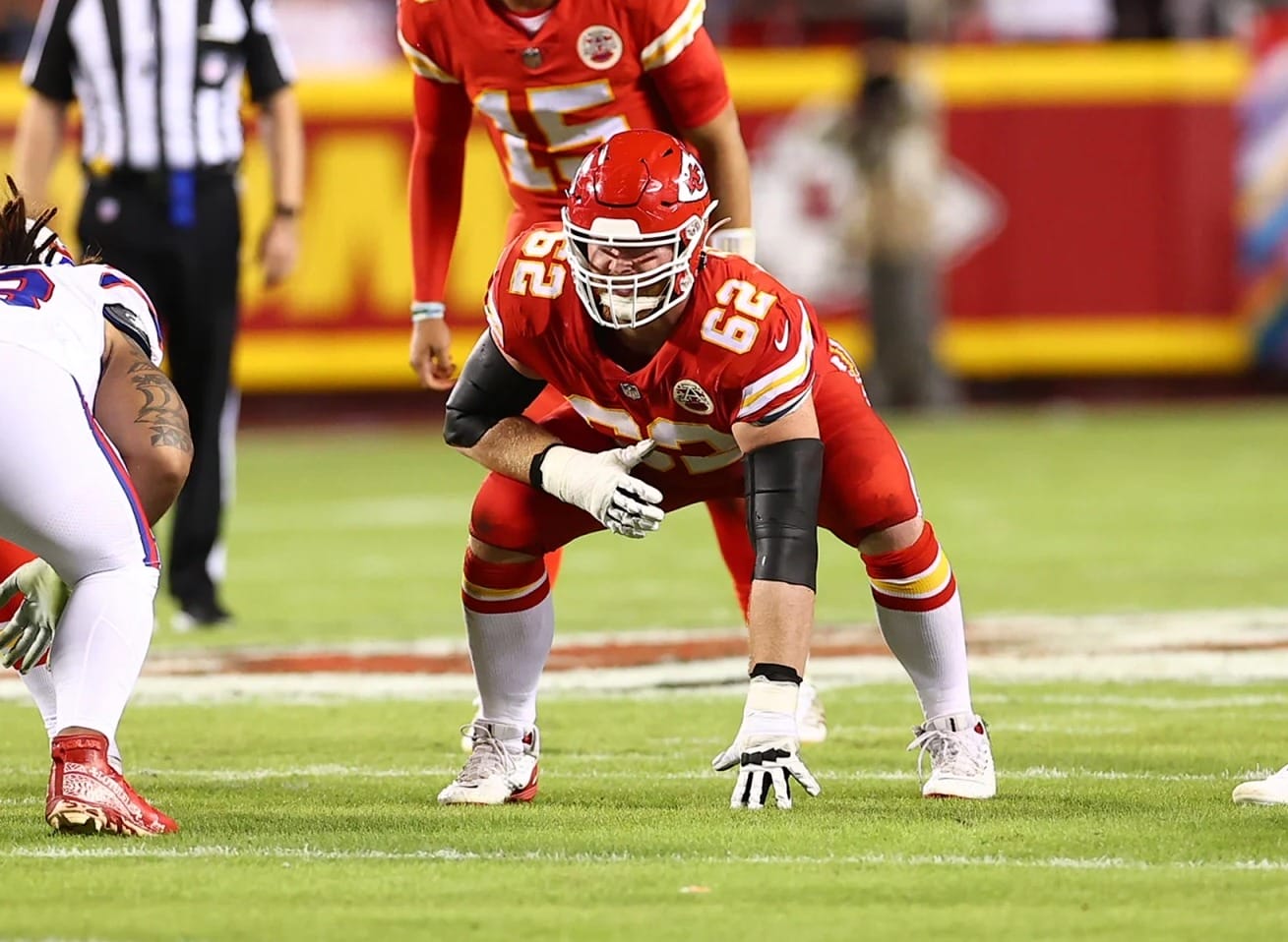 Shocking Trade: Chiefs Deal Joe Thuney to Bears in High-Stakes Move for Future Draft Gold!