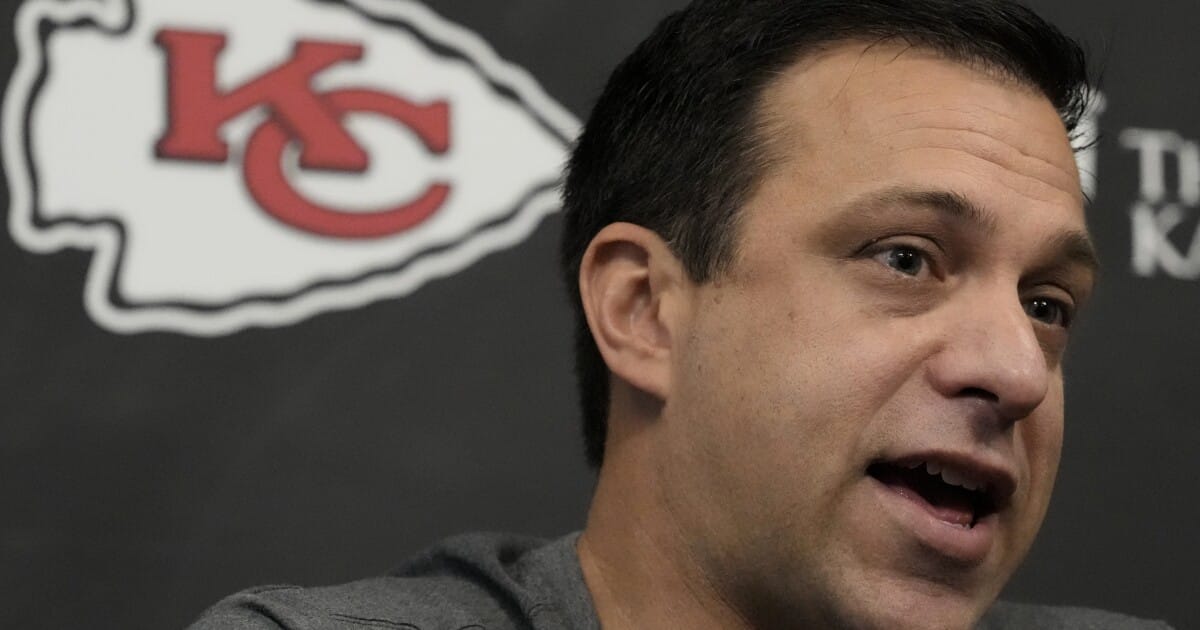 Rising Tide of NIL Fortunes Poses New Challenges for Chiefs GM Brett Veach!