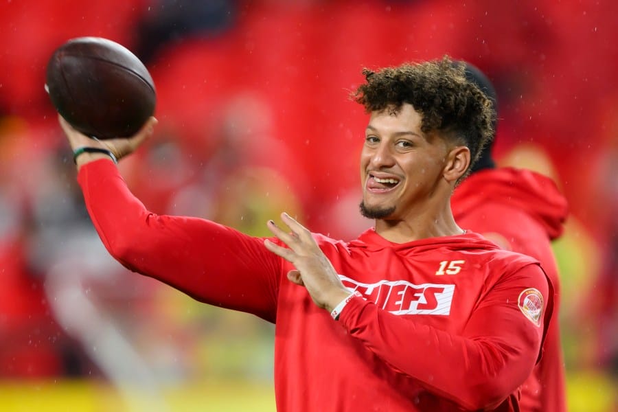 Join Patrick Mahomes for an Unforgettable Sunday Funday: Your Chance to Experience the Ultimate Airbnb Adventure!