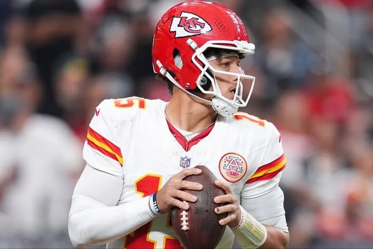 Patrick Mahomes Drops a Bombshell: The QB Mount Rushmore That Will Ignite Fierce Debate!
