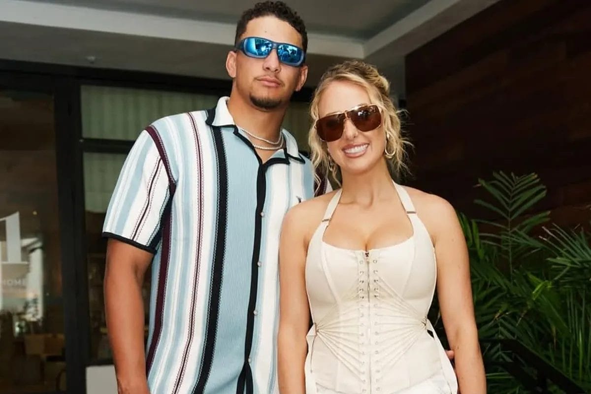 Unbreakable Bonds: Witness the Thrilling Moment That Solidifies Patrick and Brittany Mahomes' Love Story!