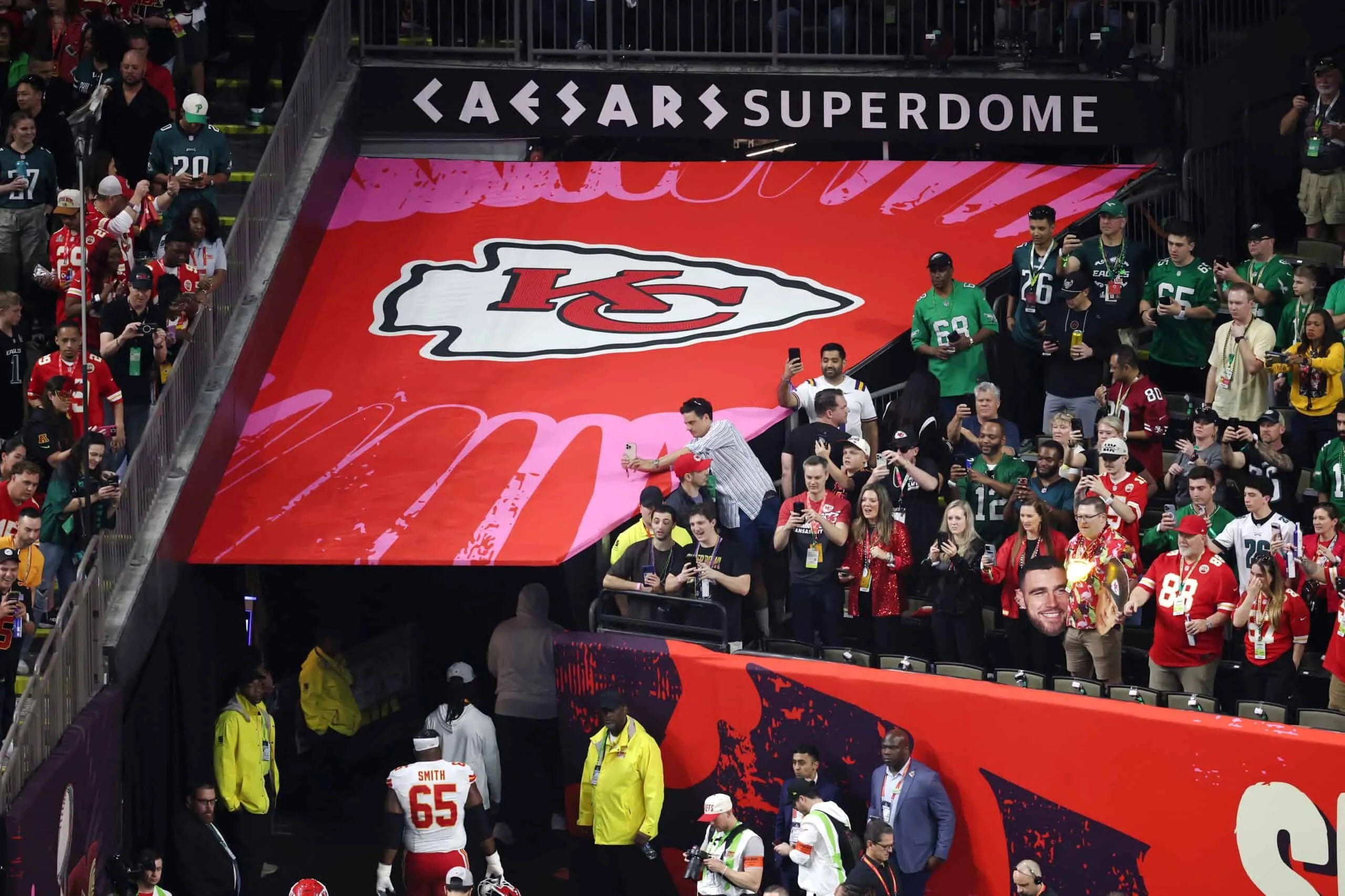 Secrets Unveiled: The Chiefs' Next Contract Dilemma This Offseason!
