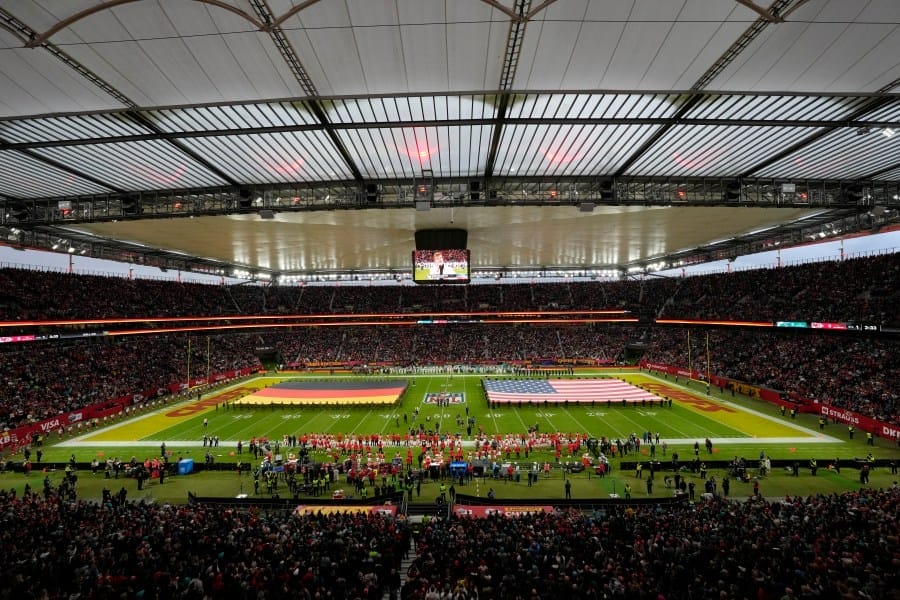 Chiefs Join Forces with German Federal Police for Unforgettable Flag Football Camp Adventure!