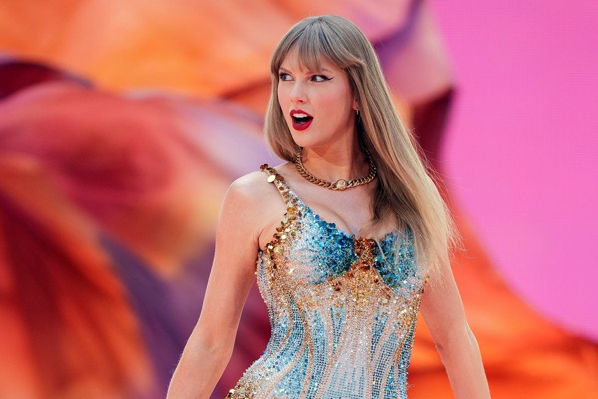 Get Ready for the Ultimate Showdown: Swift's ‘The Life of a Showgirl’ Album Launch Hits AMC Theaters!